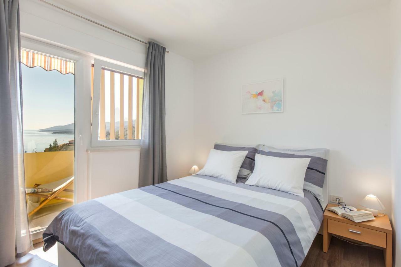 Apartment Dora Rabac Exterior foto